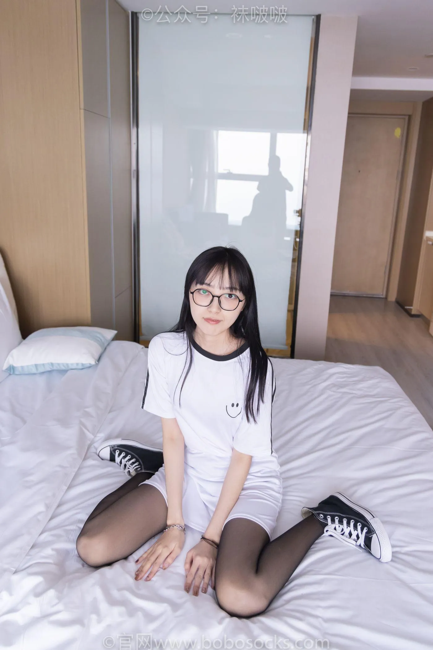 [BoBoSocks袜啵啵]NO.067 稚予-匡威帆布鞋、黑丝 [125P]插图5